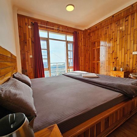 Young Monk Hostel & Cafe Dharamkot McLeod Ganj Ngoại thất bức ảnh